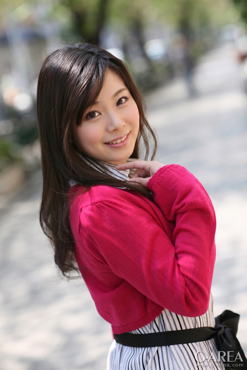 �摜���N���b�N����Ǝ��֐i�݂܂�